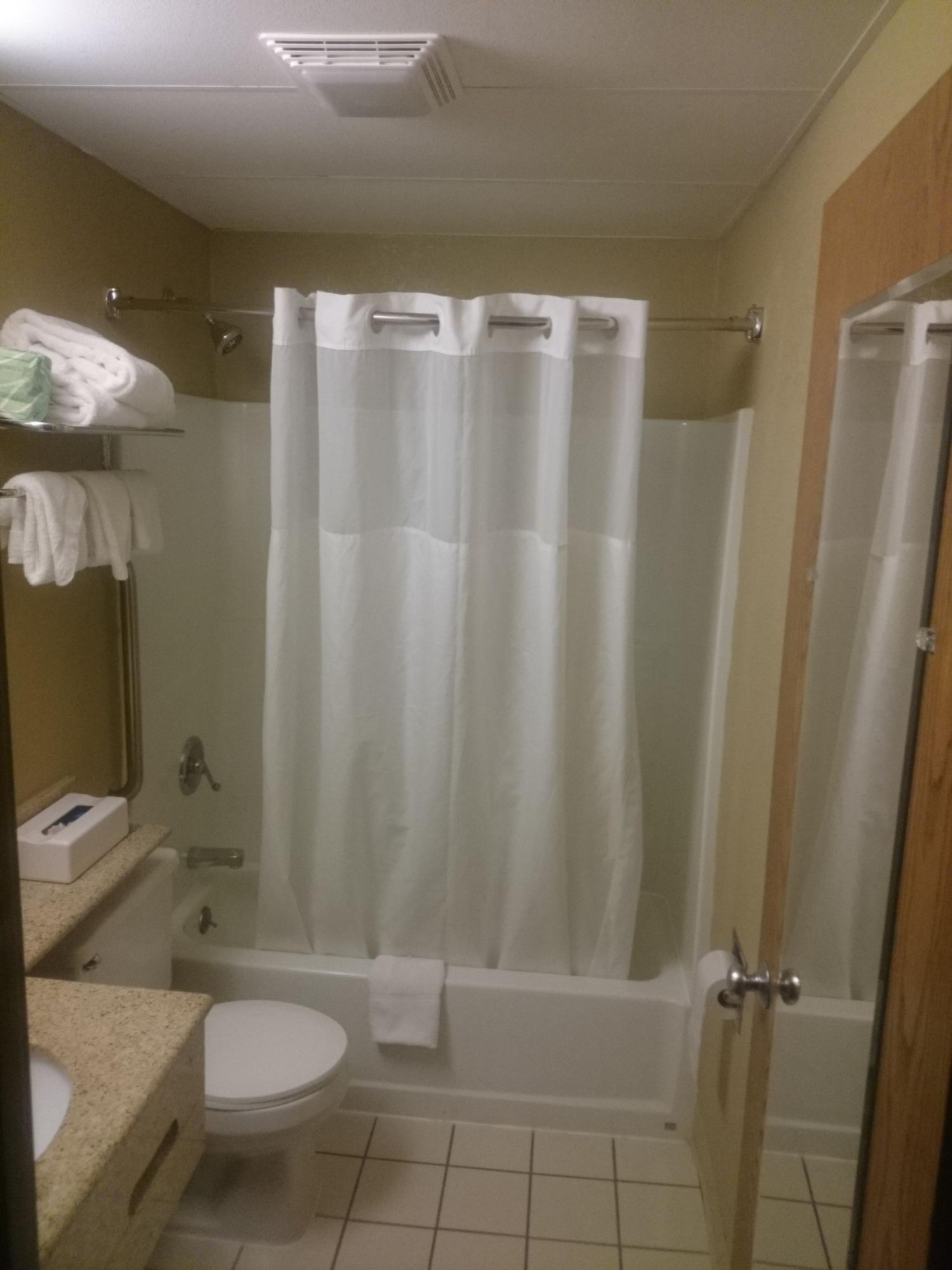 Quality Inn Hyde Park - Poughkeepsie North Eksteriør billede