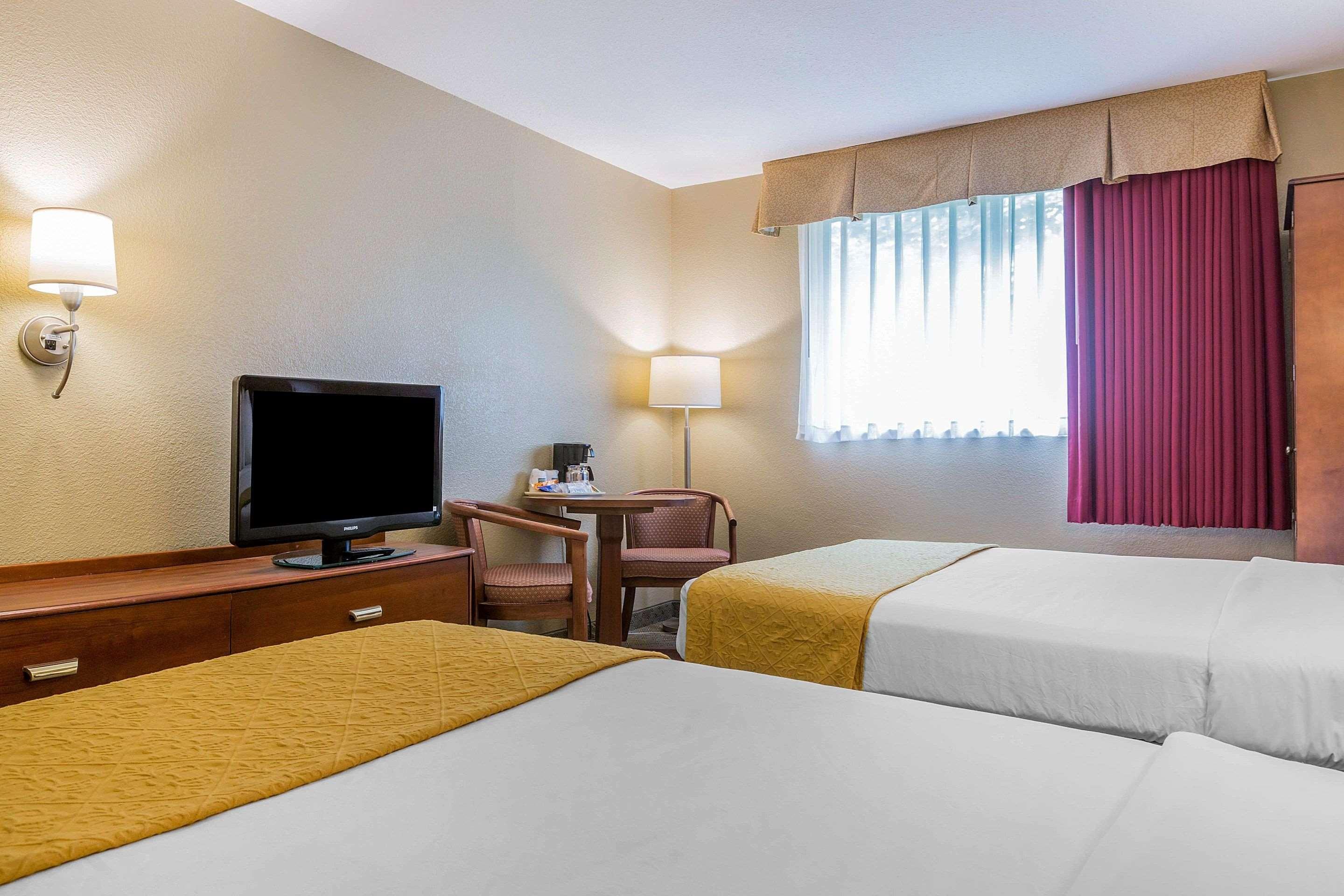 Quality Inn Hyde Park - Poughkeepsie North Eksteriør billede