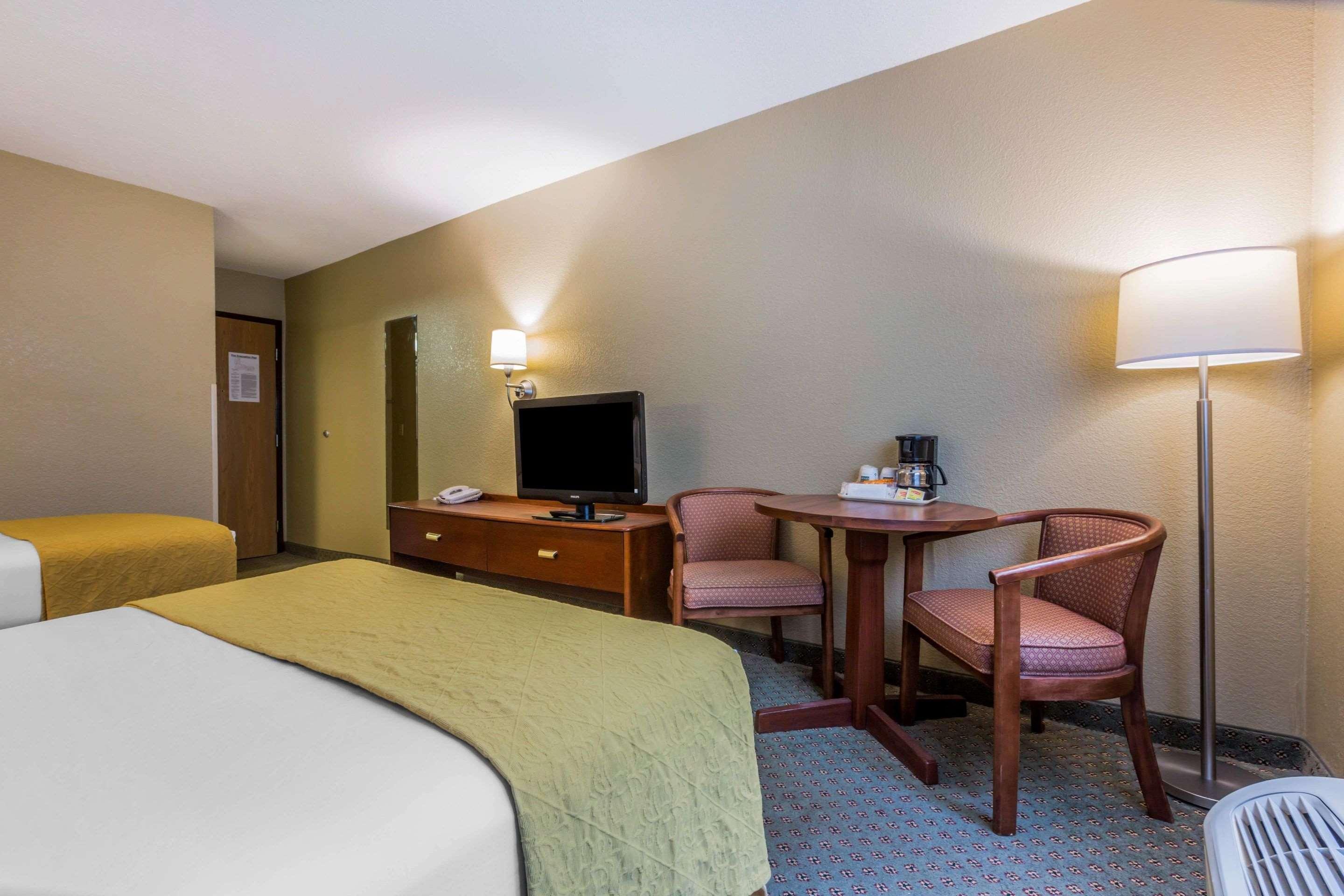 Quality Inn Hyde Park - Poughkeepsie North Eksteriør billede